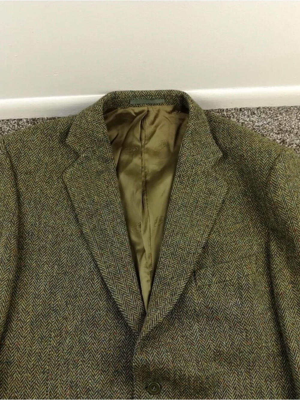 Magee Tweed Sport Coat
Blazer Jacket Wool
Herringbone Green Flecked
48R *Flaw